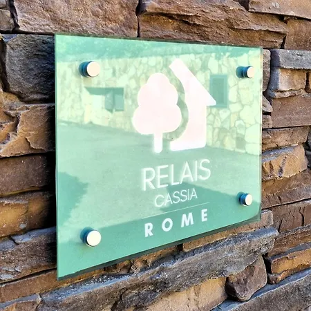Relais Cassia Rome - Parking, Wi-Fi & Barbecue-3