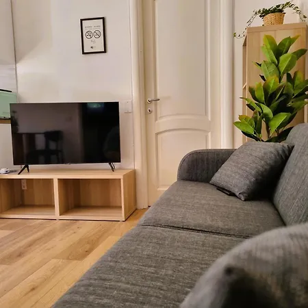 Relais Cassia Rome - Parking, Wi-Fi & Barbecue-2